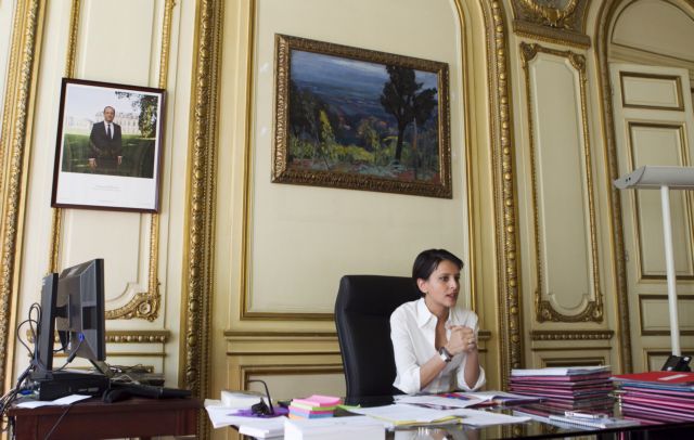 Η Γαλλία αποκτά -ξανά- νομοθεσία κατά της σεξουαλικής παρενόχλησης